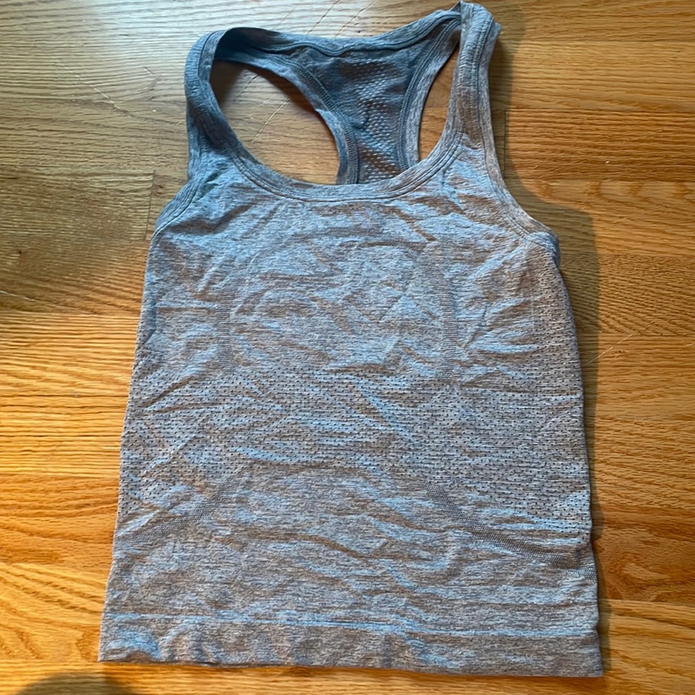 Lululemon Swiftly Tech Racerback TankTop *Race Length* (Slate/White)